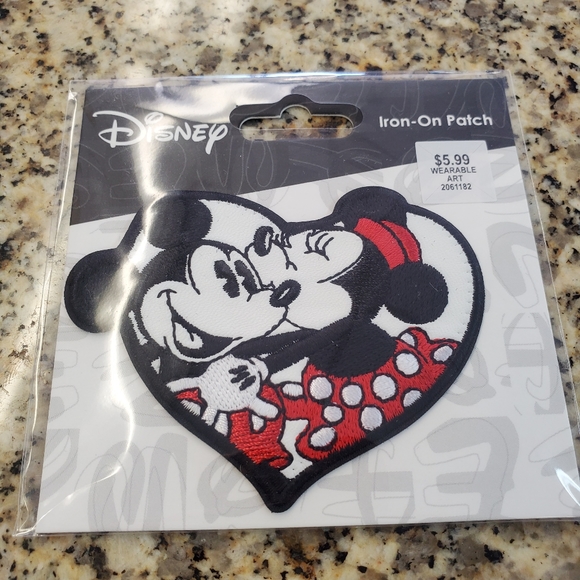 COPY - Disney patches set of 3 - Picture 2 of 3